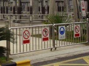 廣州安全護(hù)欄廠家