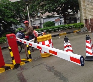 停車場出入口收費道閘