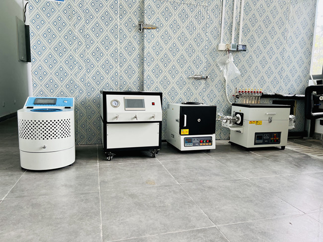 江蘇科技大學(xué)行星球磨機(jī)、高溫箱式爐、真空管式爐